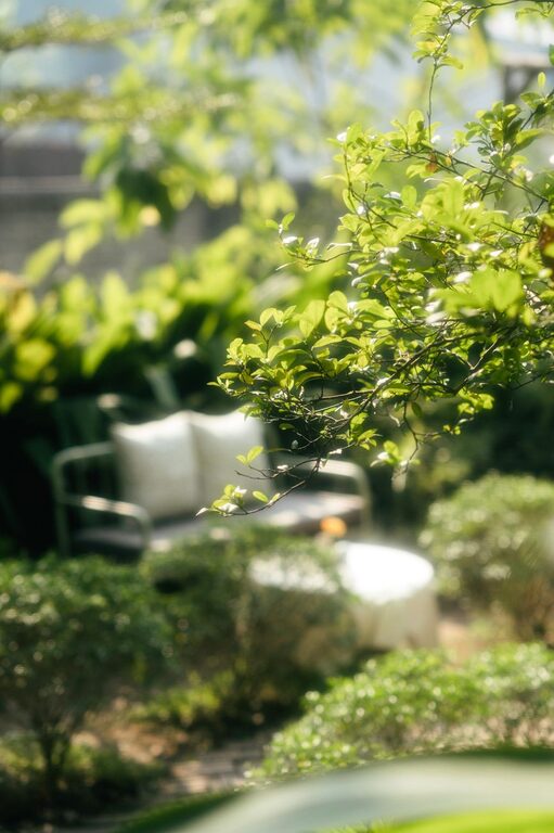 How to Create a Relaxing Outdoor Garden Space at Home